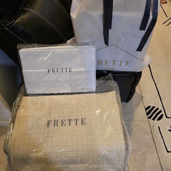 Frette Luxury 2025 New Luxury King Duvet Set& 2 Euro Shams Perl Grey Reversible - Picture 15 of 15